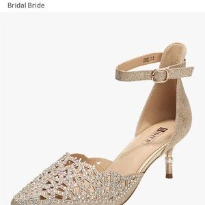 Elegant Gold Women's Shoes